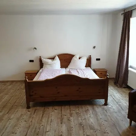 Gastehaus In Der Alte Kellerei Hotel Kobern-Gondorf